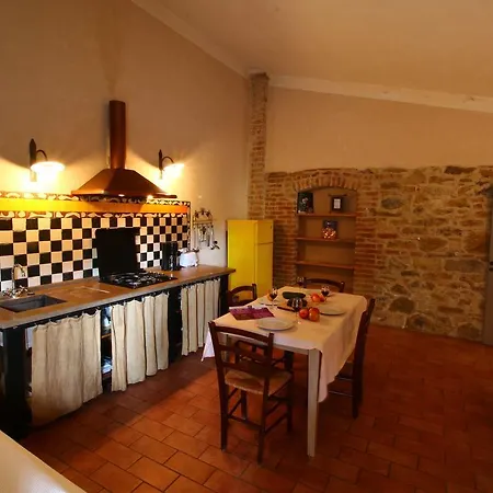 Casa de Férias Near Trasimeno With Pool Villastrada (Umbria)