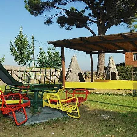 度假居 Near Trasimeno With Pool *